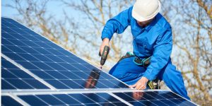 Installation Maintenance Panneaux Solaires Photovoltaïques à Saint-Amant-Roche-Savine